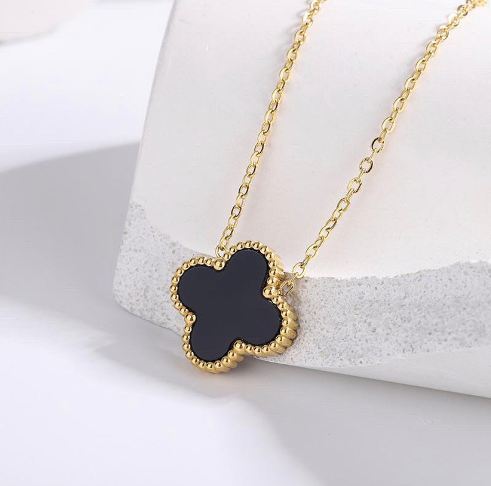 Four Leaf Clover Necklaces Goth Love Heart Pendant Choker Chain Necklace -  China Earring and Drop Earrings price | Made-in-China.com